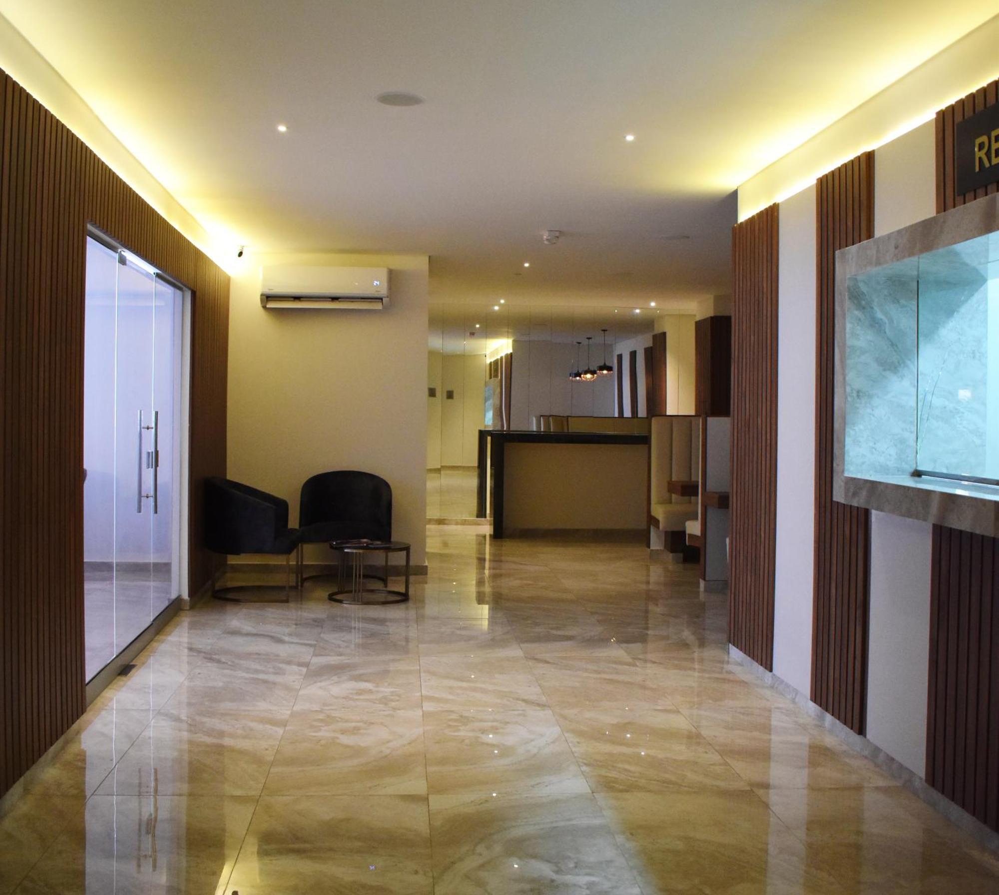 Hotel Byhours Circunvalar - Adults Only 巴兰基亚 外观 照片