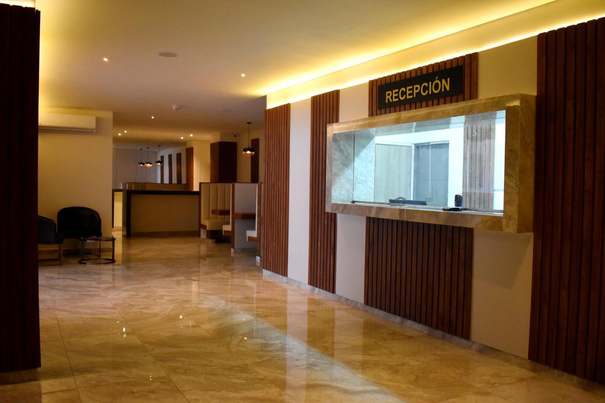 Hotel Byhours Circunvalar - Adults Only 巴兰基亚 外观 照片
