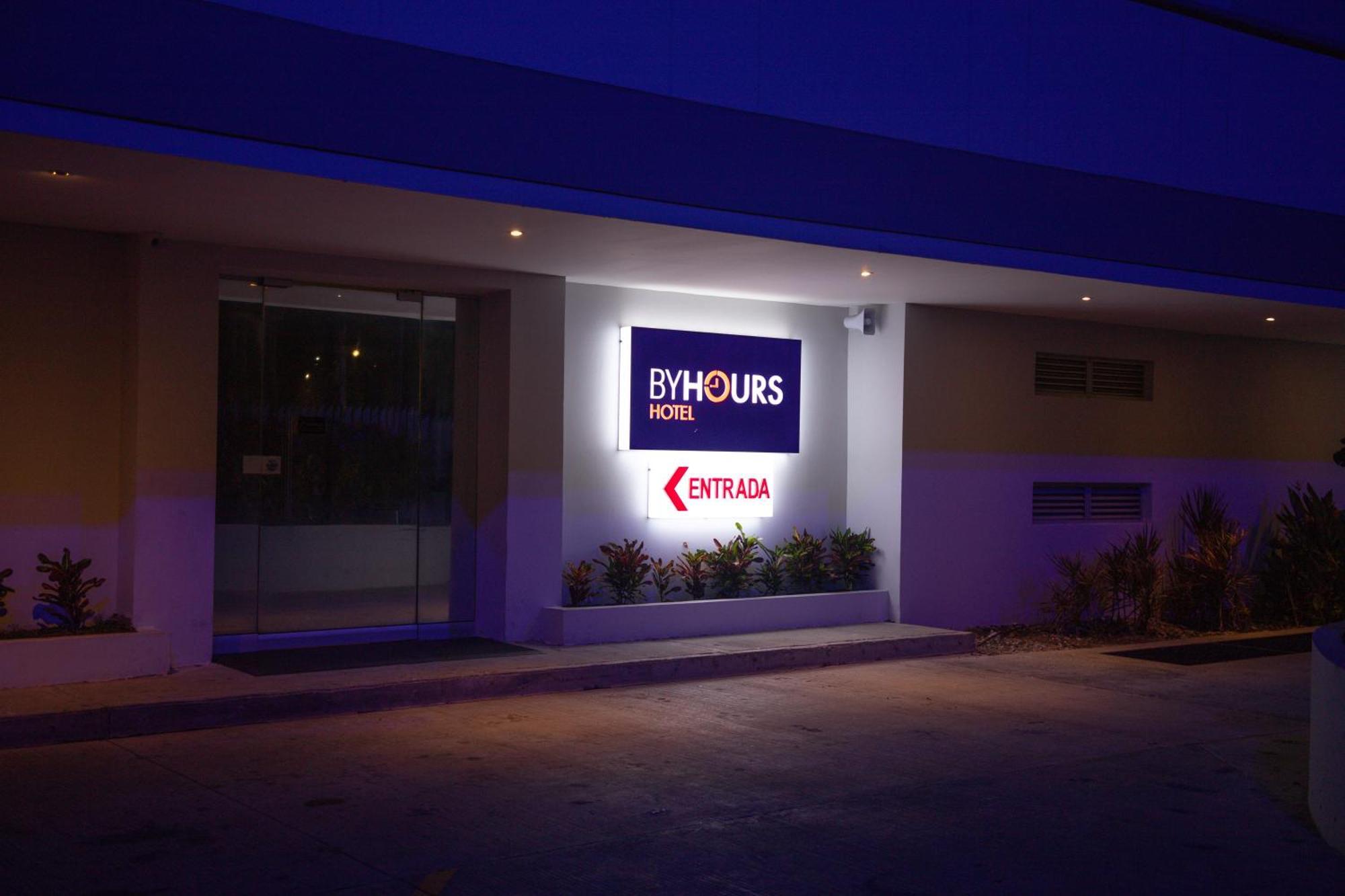 Hotel Byhours Circunvalar - Adults Only 巴兰基亚 外观 照片